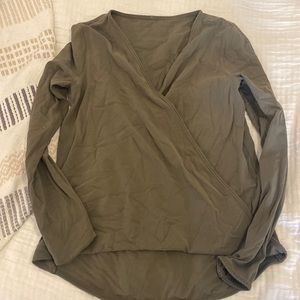Lululemon crossover shirt
